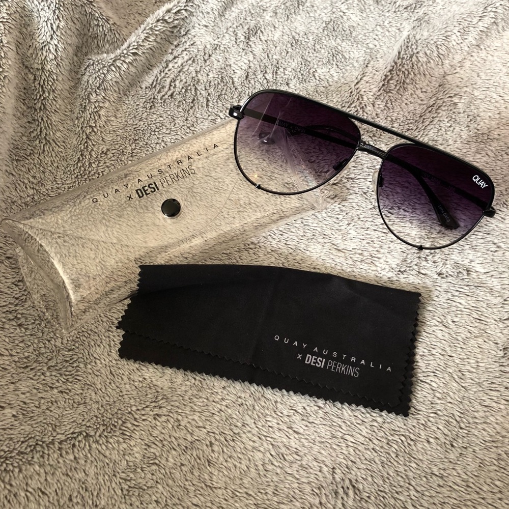 Quay Australia High Key Mini in Black Fade